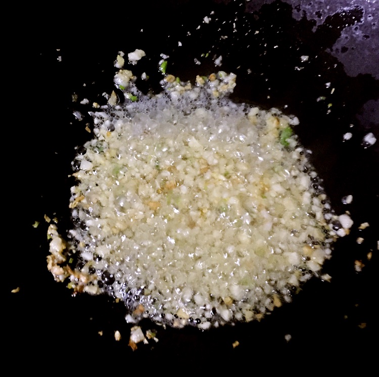 蒜蓉海虾蒸金针菇的做法图解10