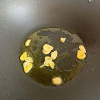炒包菜的做法图解2
