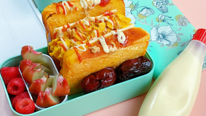 轩的早餐～爆蛋吐司