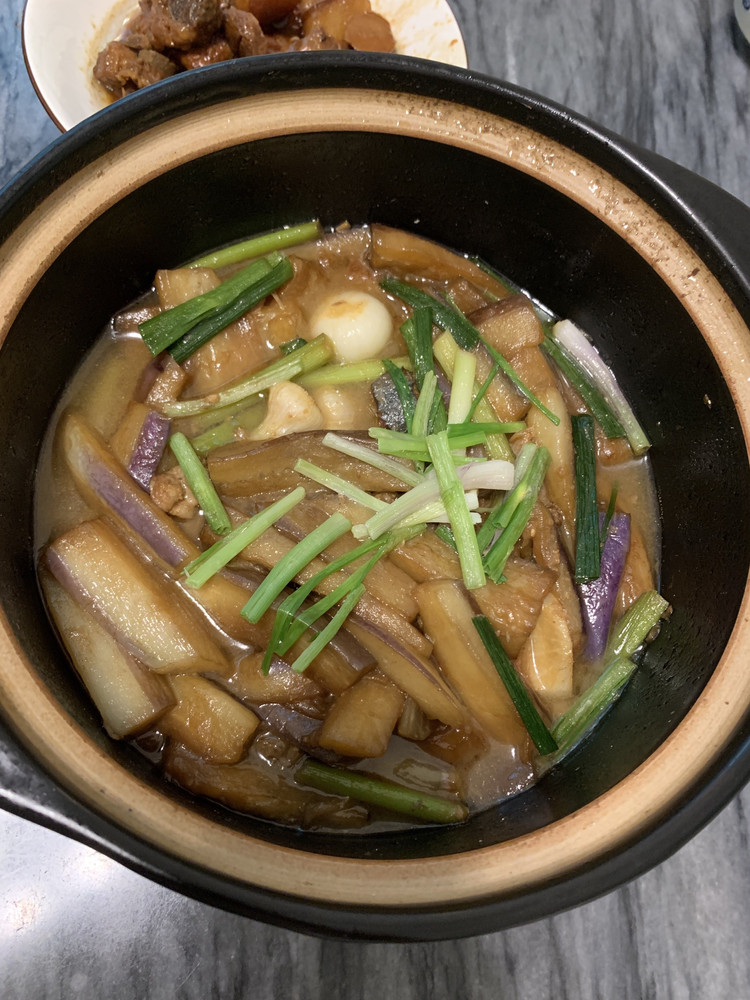 家庭版咸鱼茄子煲的做法