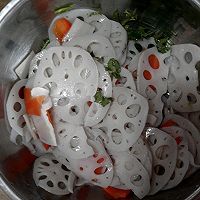 凉拌藕片的做法图解1