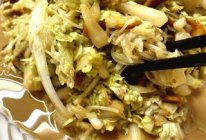 凉拌粉丝白菜（麻酱版）相当爽口的做法