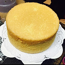 奶油蛋糕的戚风蛋糕坯