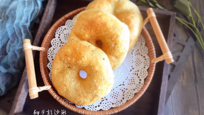 酥脆好吃的茴香油饼