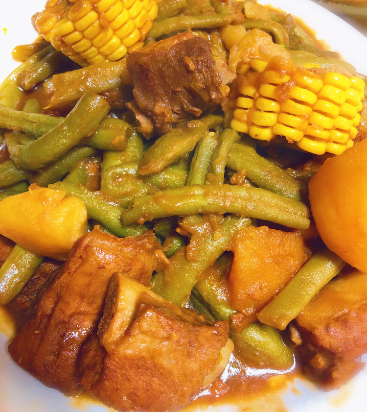 芸豆玉米土豆炖排骨的做法