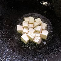 鲜味杂炒舀着吃！豆腐虾仁青豆粒的做法图解3
