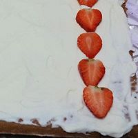 可可奶油草莓蛋糕卷】的做法的做法图解8