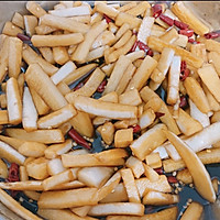 腌萝卜（饭店用）的做法图解2