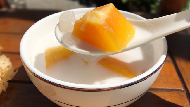 椰奶木瓜炖雪蛤的做法