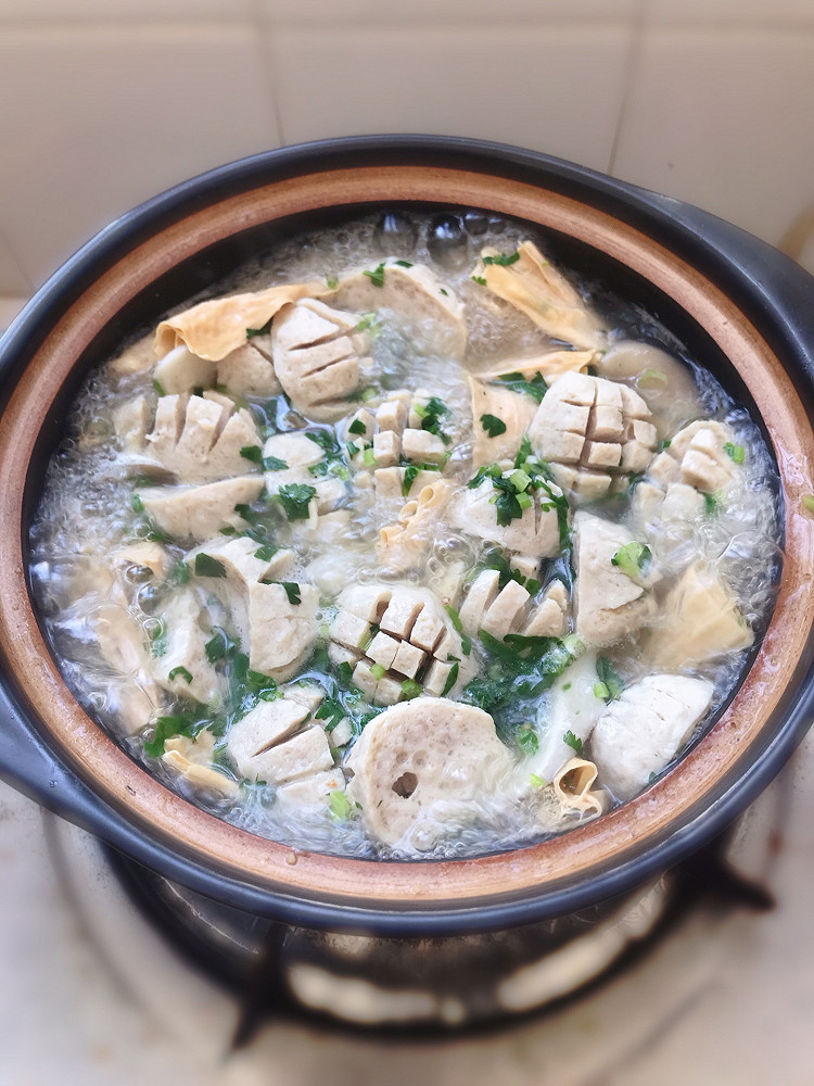 腐竹平菇肉丸汤的做法