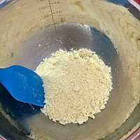 金顶酥粒蓝莓巧克力马芬蛋糕的做法图解1