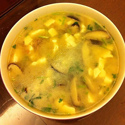 香菇肉丝豆腐汤
