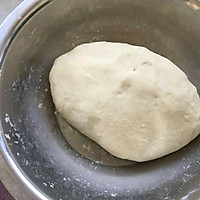 牛肉锅贴的做法图解1