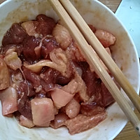 辣椒炒鸭肉的做法图解2