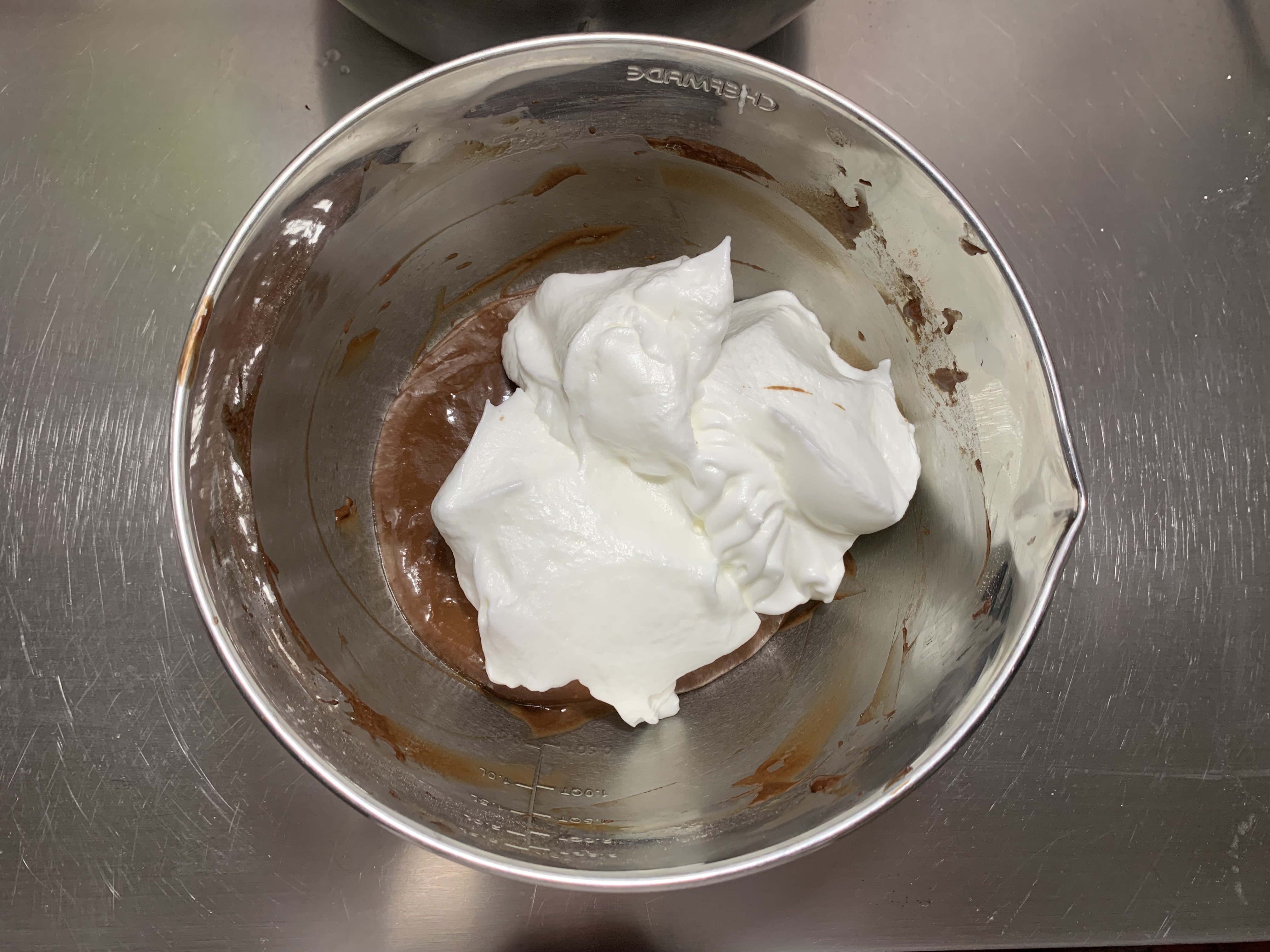 白巧克力淋面蛋糕怎么做_白巧克力淋面蛋糕的做法_小虹虹宝宝_豆果美食