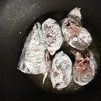 鲅鱼炖蒜苔的做法图解4