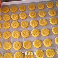 不用模具的面包超人饼干的做法图解18