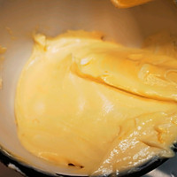 甜而不腻，入口即化的甜品——提拉米苏的做法图解3