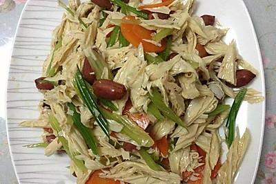 腐竹芹菜豆豆