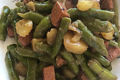 土豆炖豆角火腿肠 大乱炖～