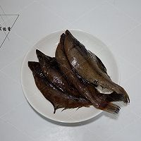 泡椒酥鱼#金龙鱼外婆乡小榨菜籽油 外婆的时光机#的做法图解1