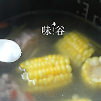 玉米猪骨汤的做法图解6