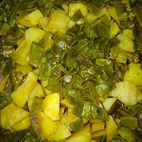 东北土豆炖豆角的做法图解4