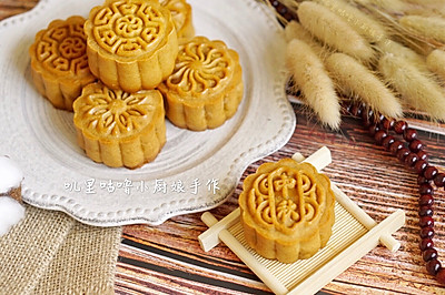 经典广式莲蓉蛋黄月饼（超级详细）