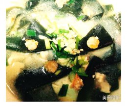 蛤蜊豆腐海带汤的做法