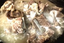 炖牛排的做法