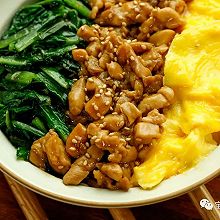 三色鸡肉盖饭【宝宝辅食】