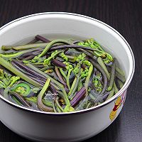 野菜炸着吃，香酥蕨菜的做法图解3