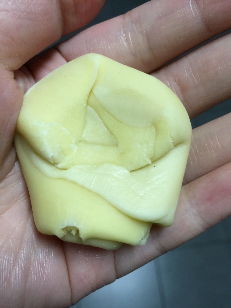 蛋黄酥的做法图解22