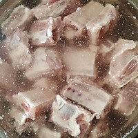 蒜香排骨的做法图解1