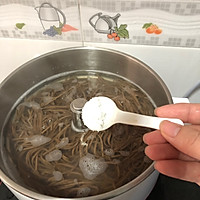 进阶版潮汕牛肉丸荞麦面的做法图解3