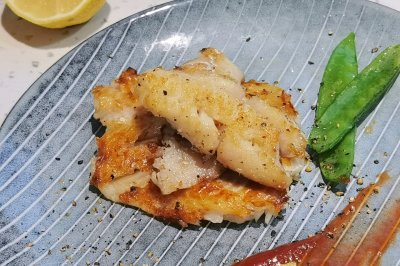 柠檬香煎鳕鱼