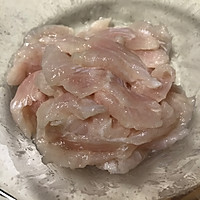 水煮巴沙鱼的做法图解2