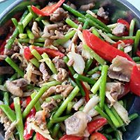 炒鸭肉的做法图解1