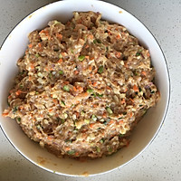 宝宝菠菜鲜虾饺的做法图解3