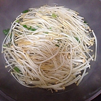 凉拌金针菇的做法图解1