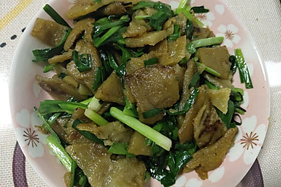 韭菜炒饹馇