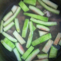 西瓜皮瘦肉汤的做法图解3