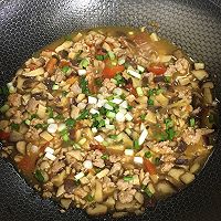 香菇青瓜番茄拌面减脂餐的做法图解5