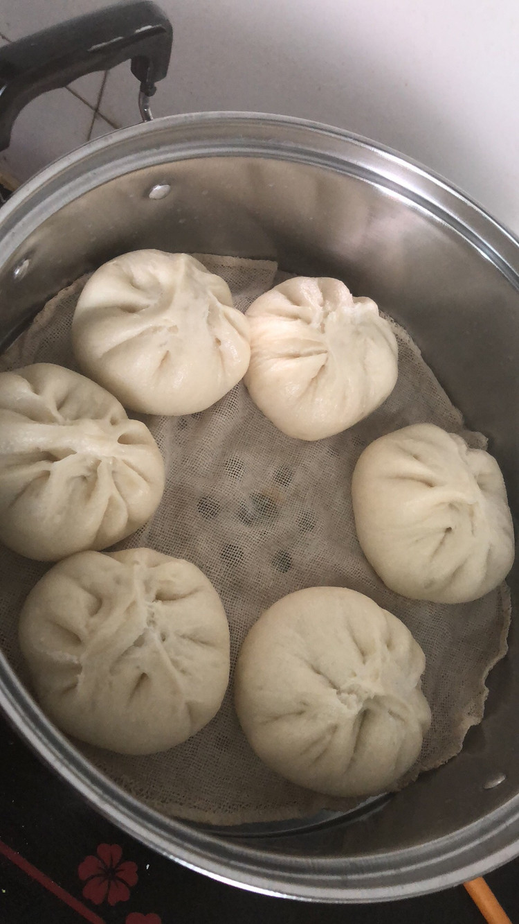 萝卜腊肉包子的做法