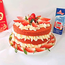 #一口新年味，全家享佳味#红丝绒草莓蛋糕