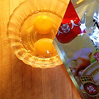 鸡蛋变身“愤怒小鸟”的做法图解2