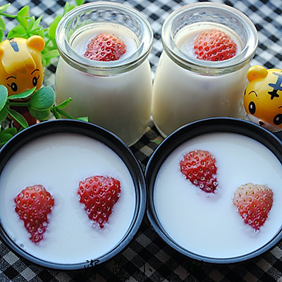 自制牛奶草莓果冻——零添加剂