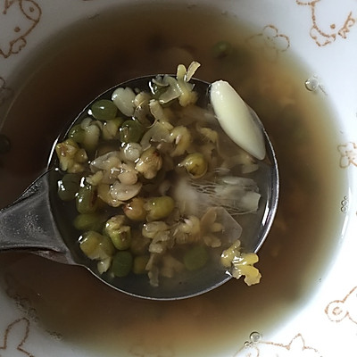 冰糖百合绿豆汤