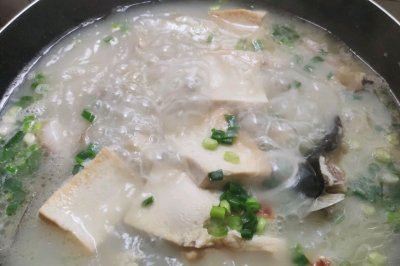 鱼头豆腐汤