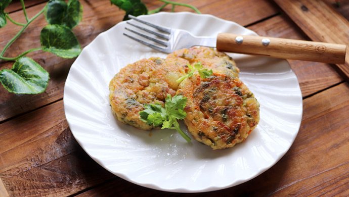 香菜肉末土豆饼